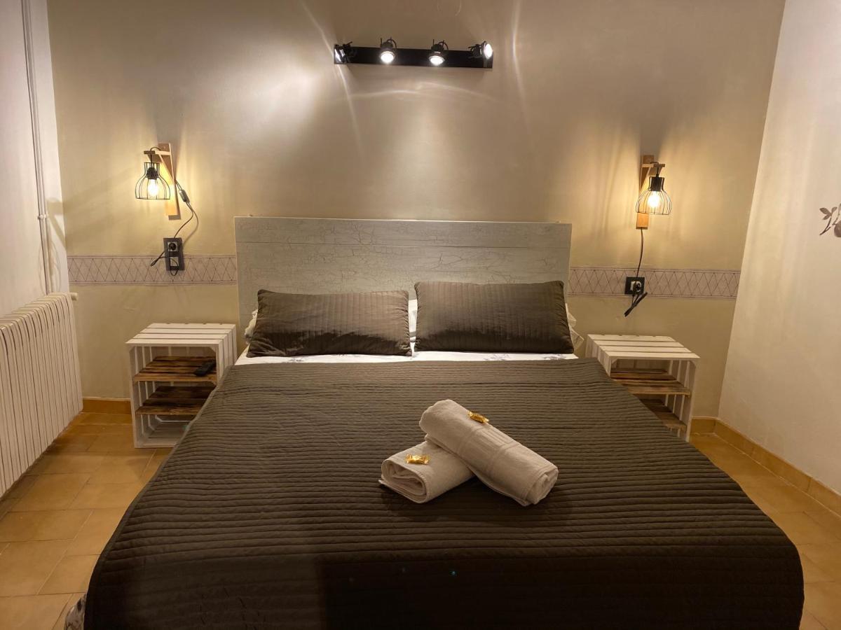 Hostal La Cuineta De Cal Triuet Gósol Exteriör bild