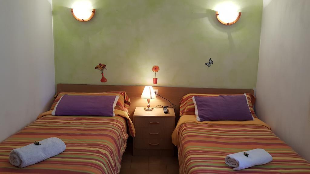 Hostal La Cuineta De Cal Triuet Gósol Exteriör bild